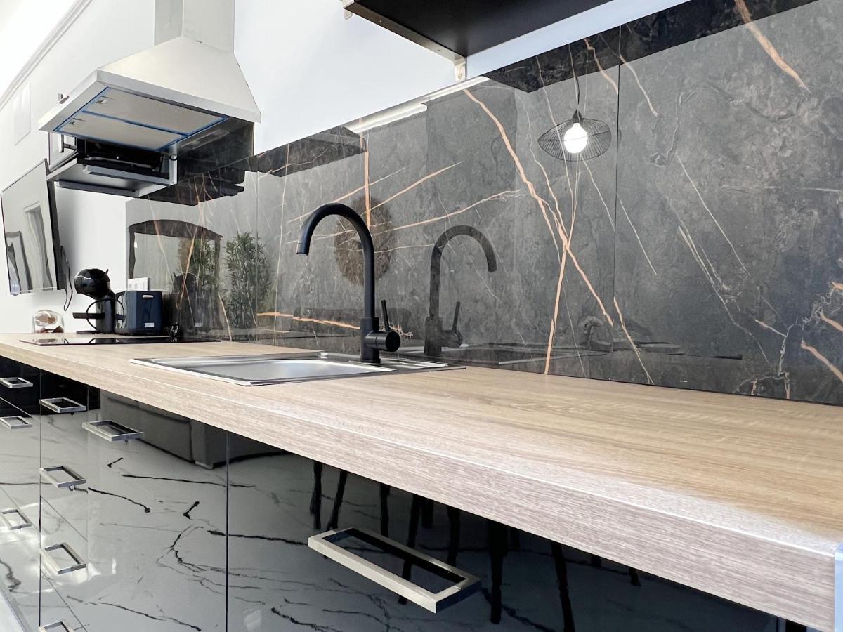 Apartamento En La Gran Manzana Valenza Esterno foto